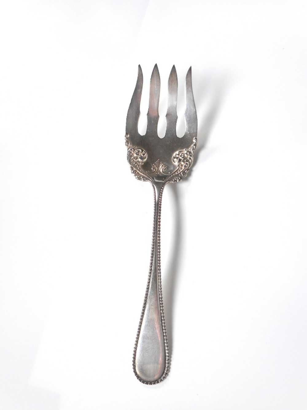 Rare VTG Wm Rogers & Son AA Silverplate Floral Beaded ESSEX Serving Meat Fork 9"